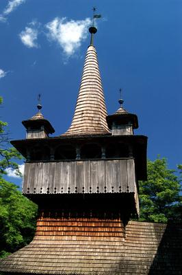 Nagyszekeres, református templom és harangláb-stock-foto