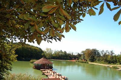 Gyömrői tófürdő-stock-foto