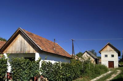 Monor, Strázsa-hegyi borospincék-stock-foto