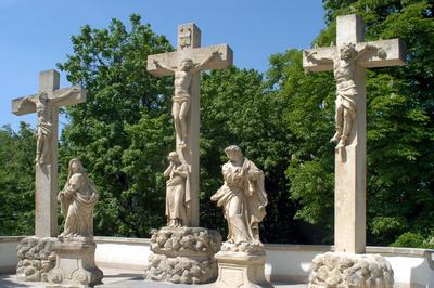 Gödöllő, Kálvária-szoborcsoport-stock-foto
