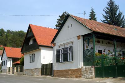 Zebegényi utcarészlet-stock-foto