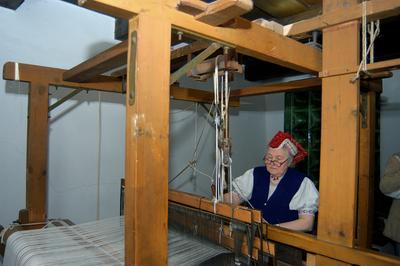 Hollókő, Szövőműhely-stock-foto