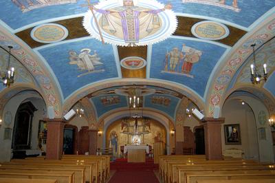 A máriabesnyői Nagyboldogasszony Bazilika altemploma-stock-foto