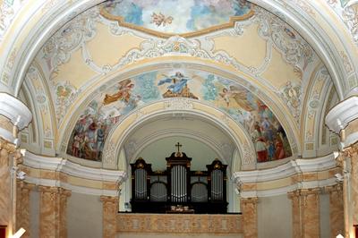 Máriabesnyő, Nagyboldogasszony Bazilika-stock-foto