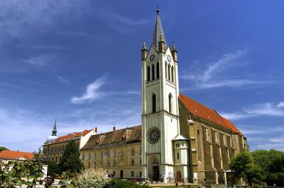 Keszthely, Magyarok Nagyasszonya-templom-stock-foto
