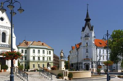 Kaposvár, a Városháza a Kossuth téren-stock-foto