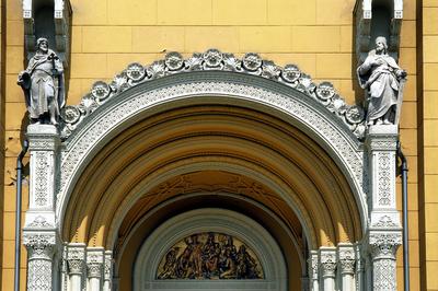 Fót, Római katolikus templom-stock-foto