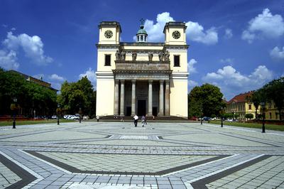 Vác, Nagyboldogasszony-székesegyház-stock-foto