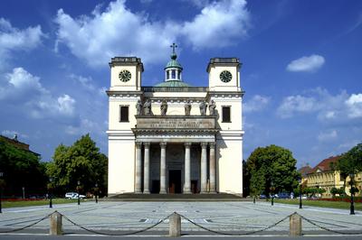 Vác, Nagyboldogasszony-székesegyház-stock-foto