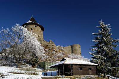 Somoskő vára-stock-foto