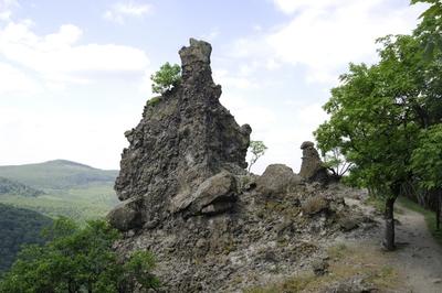 A Vadálló-kövek a Visegrádi-hegységben-stock-foto