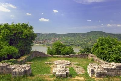 Visegrád, Sibrik-dombi római erőd és ispáni vár-stock-foto