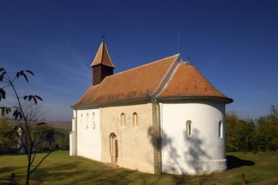 Gyugy, Árpád-kori templom-stock-photo