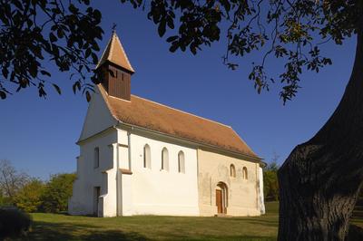 Gyugy, Árpád-kori templom-stock-foto