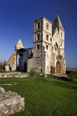 Zsámbék, a premontrei kolostor és templom romjai-stock-foto