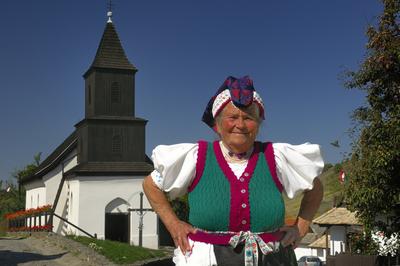 Hollókői népviselet-stock-foto