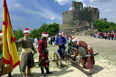 Hollókő, Pünkösdi Várjátékok-stock-foto