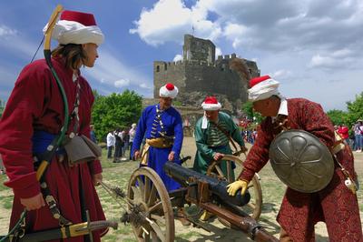Hollókő, Pünkösdi Várjátékok-stock-foto