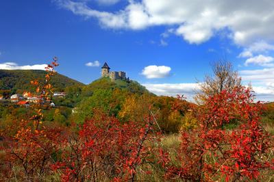 Somoskő vára-stock-foto