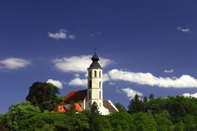 Cserhátsurány, római katolikus templom-stock-photo
