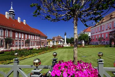 Vác belvárosa (Március 15. tér)-stock-foto