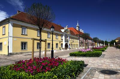 Vác belvárosa (Március 15. tér)-stock-foto