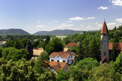Zebegény látképe a Dunakanyarral-stock-foto