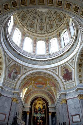 Az Esztergomi bazilika belseje-stock-foto