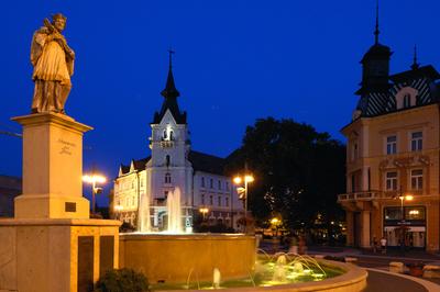 Kaposvár belvárosa (Kossuth tér)-stock-photo