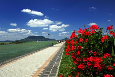 A fonyódi hajóállomás-stock-foto