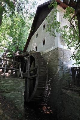 Velem, vízimalom (Schulter malom)-stock-foto