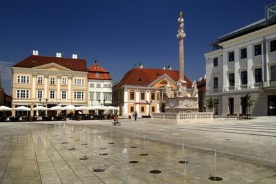 Győr, Széchenyi tér-stock-foto