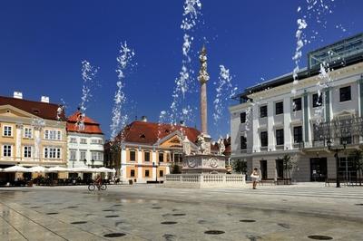 Győr, Széchenyi tér-stock-foto