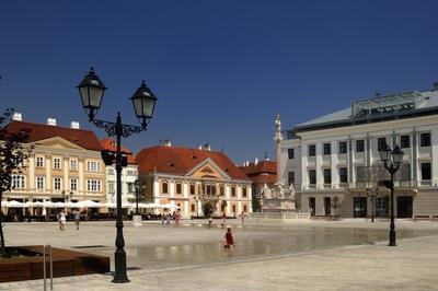 Győr, Széchenyi tér-stock-foto