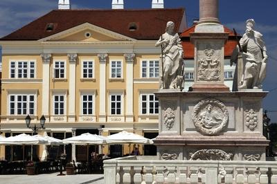 Győr, Széchenyi tér-stock-foto