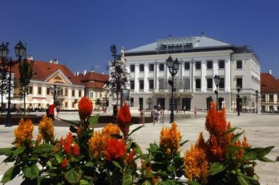 Győr, Széchenyi tér-stock-foto