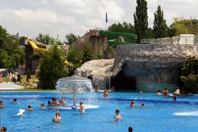 Kaposvár, Virágfürdő-stock-foto