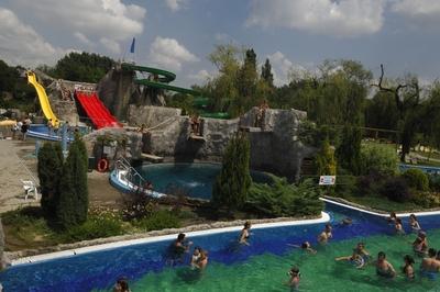Kaposvár, Virágfürdő-stock-foto