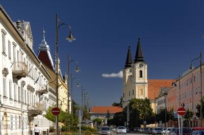 Zalaegerszeg megszépült városközpontja-stock-foto