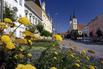 Zalaegerszeg megszépült városközpontja-stock-foto