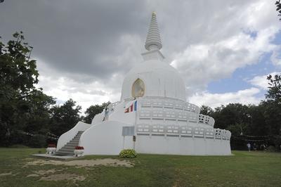 Zalaszántói Béke-sztúpa-stock-foto