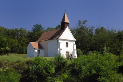 Gyugy, Árpád-kori templom-stock-foto