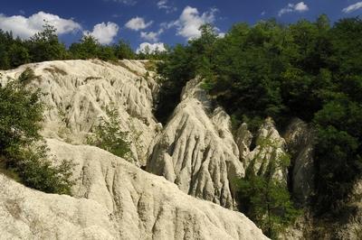 Riolit-tufa képződmény Kazáron-stock-foto