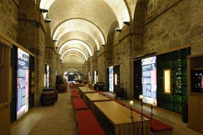 Esztergom, Prímás pince-stock-foto