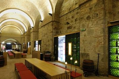 Esztergom, Prímás pince-stock-foto