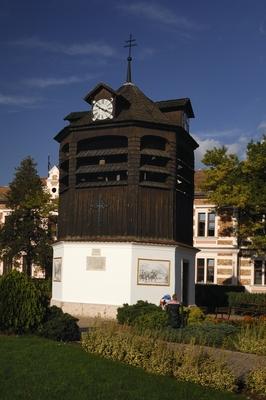 Tata, Harangláb az Országgyűlés téren-stock-foto