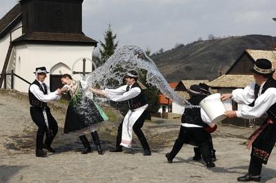 Hollókői Húsvéti Fesztivál-stock-foto