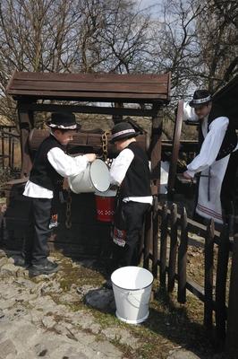 Hollókői Húsvéti Fesztivál-stock-foto