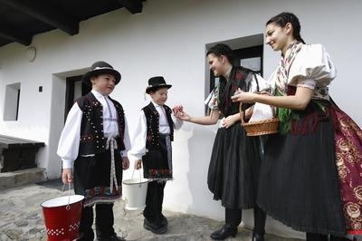 Hollókői Húsvéti Fesztivál-stock-foto