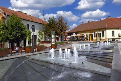 Gyula, Kossuth tér-stock-foto